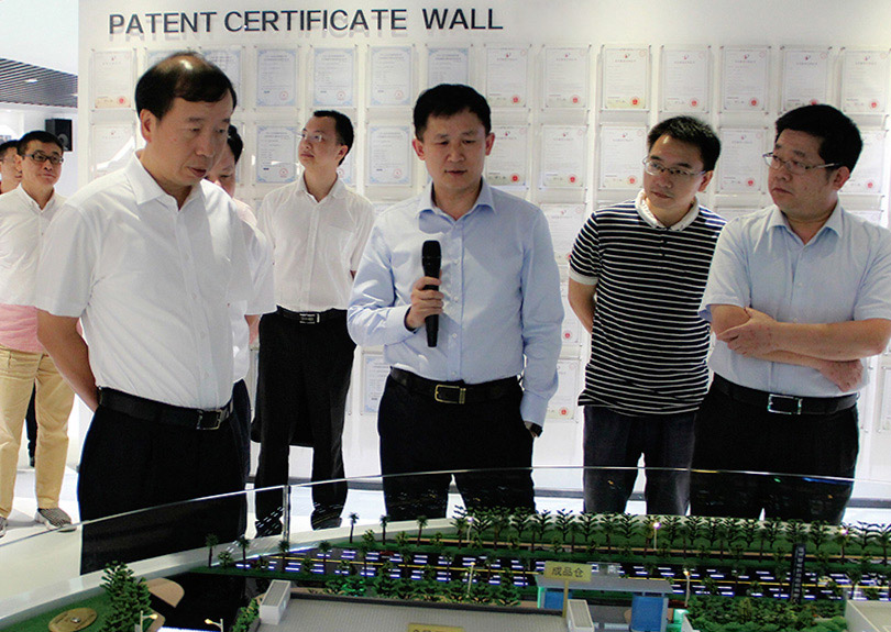 辅导来访：2018.9东莞市市长肖亚非尊龙集团官网调研