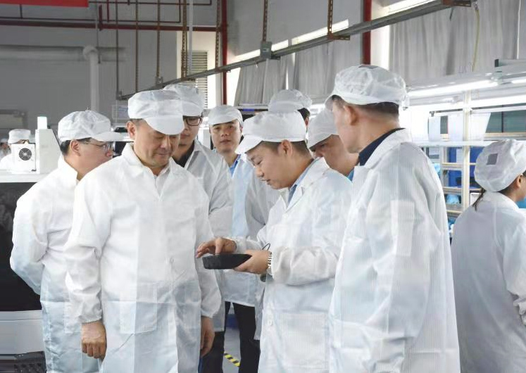 萍乡市委书记陈敏率队到尊龙集团官网调查